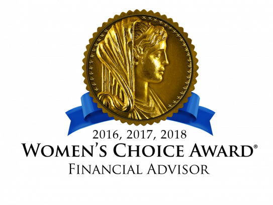 Elizabeth Larson Receives the Women’s Choice Award®
